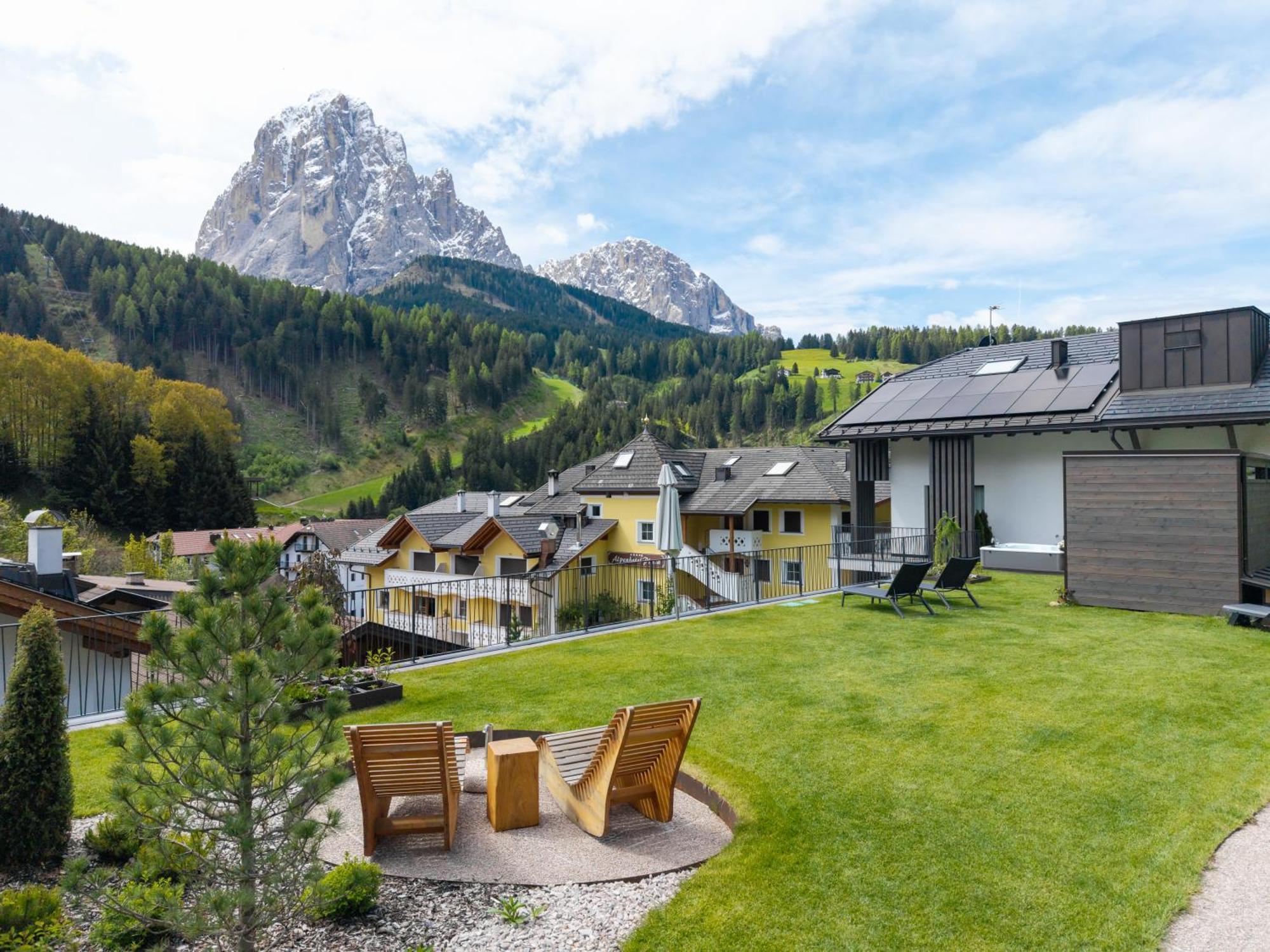 Anna Lodges Dolomites Santa Cristina Val Gardena エクステリア 写真